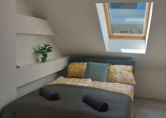 Blueline Am Woerthersee Schiefling am See